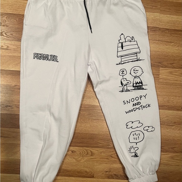 Peanuts Other - Peanuts White Sweatpants with Snoopy and Woodstock Design